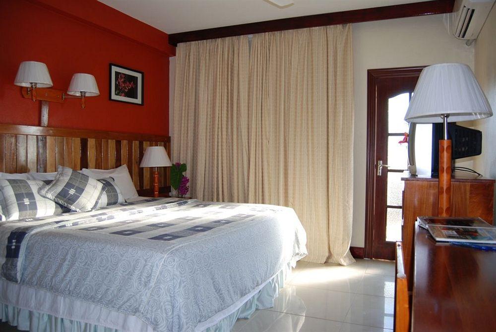Caye Caulker Plaza Hotel 外观 照片