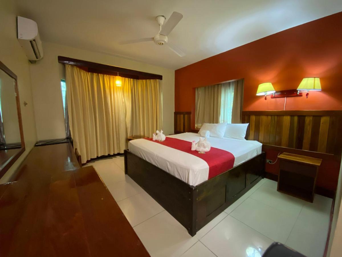 Caye Caulker Plaza Hotel 外观 照片