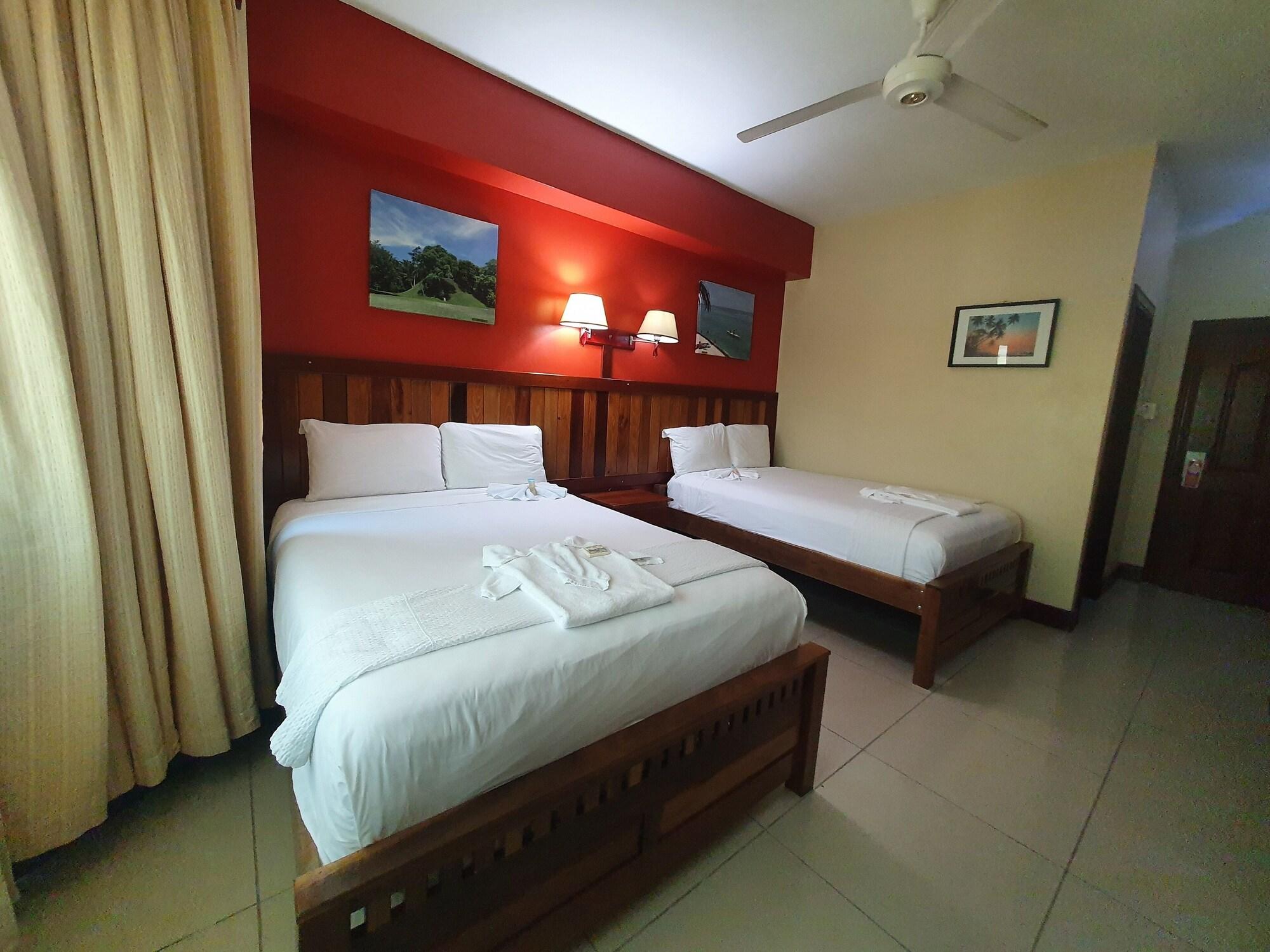 Caye Caulker Plaza Hotel 外观 照片