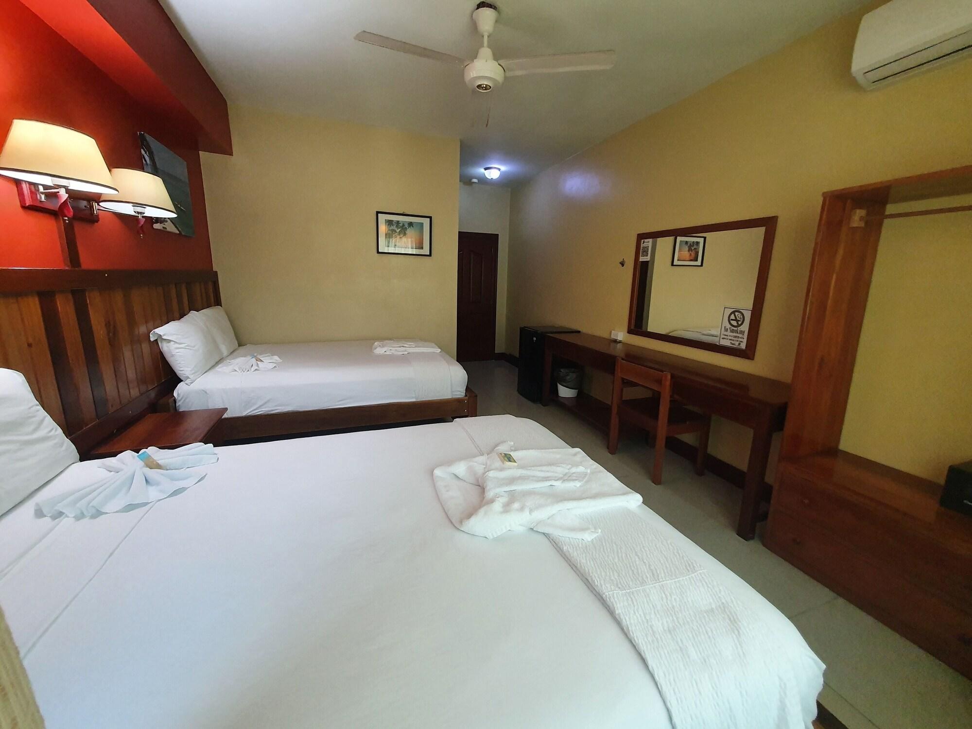 Caye Caulker Plaza Hotel 外观 照片